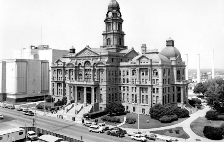Old photo of a court house